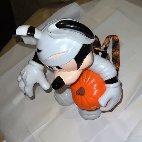 DISNEY Mickey Mummy Spooky Bucket - Picture 6 of 15